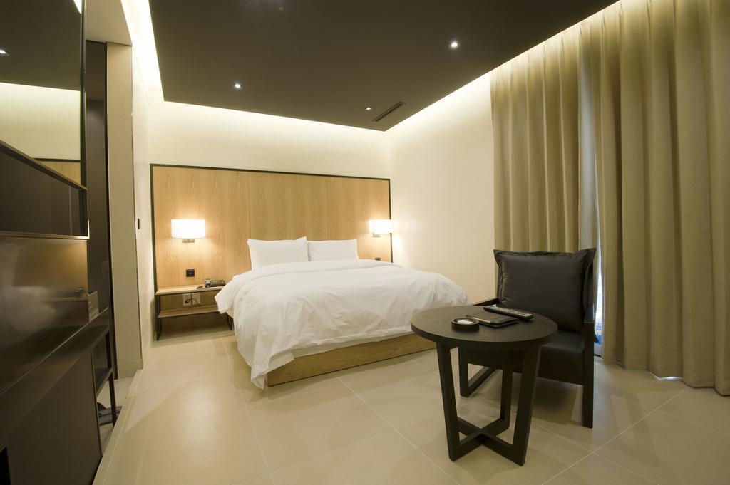 Hotel The Artist Yeoksam Seoel Buitenkant foto